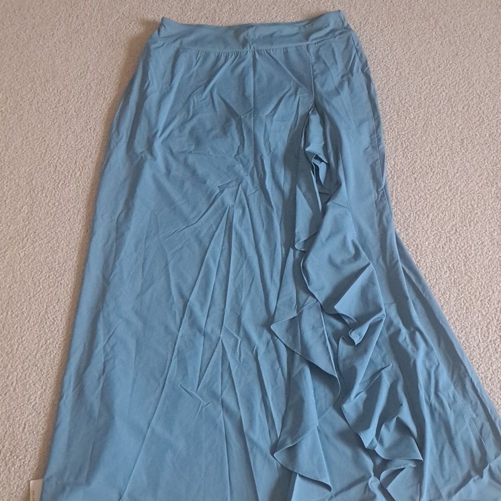 LARGE    HALARA BREEZEFUL ASYMMETRIC RUFFLE TRIM SLIT 2 IN 1 MAXI SKIRT - Picture 5 of 10